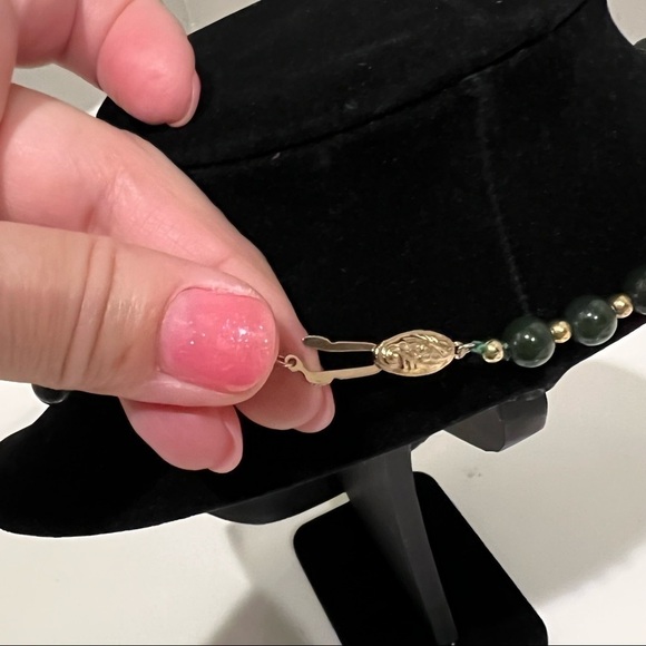 Vintage Chalcedony dark green beads short 8” necklace, unbranded - Picture 7 of 8